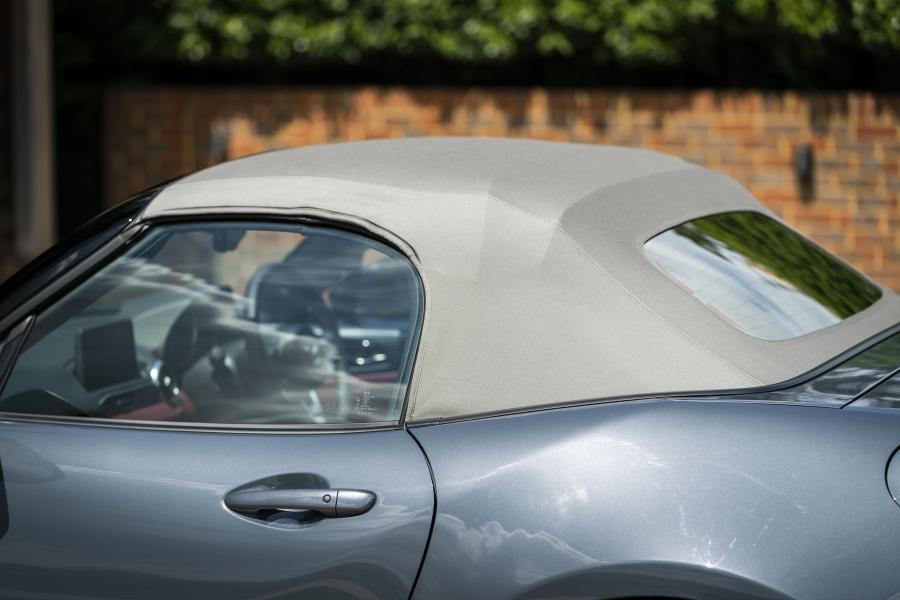 Детали экстерьера Mazda MX-5 R-Sport (ND) 2020 года  (UK) (фото 81 из 86)